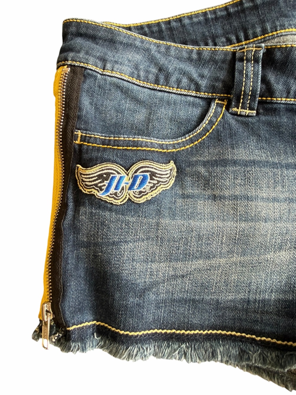 Harley-Davidson Embellished Denim Cutoff Shorts Zip Leg Frayed Hem Size 10 - Picture 4 of 16